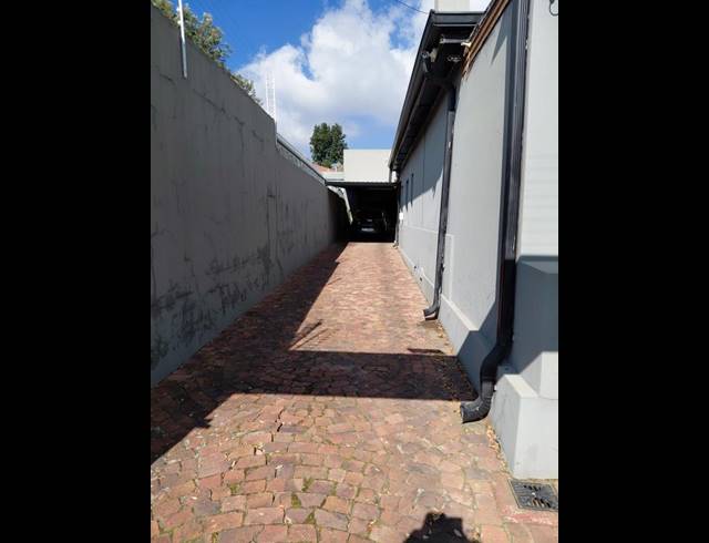 4 BEDROOM HOUSE FOR SALE IN NORWOOD